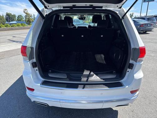 2017 Jeep Grand Cherokee Summit