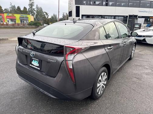 2016 Toyota Prius Two Eco