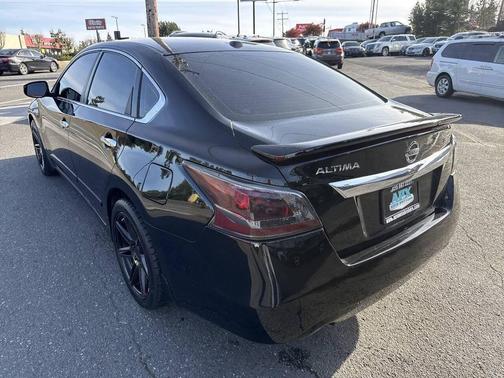 Super Black 2014 Nissan Altima 3.5 SL