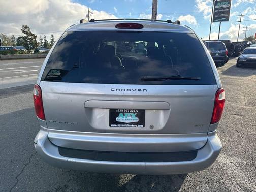 2005 Dodge Caravan SXT