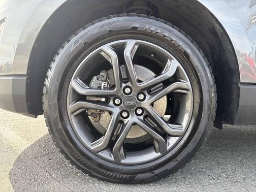 Magnetic 2018 Ford Edge SEL