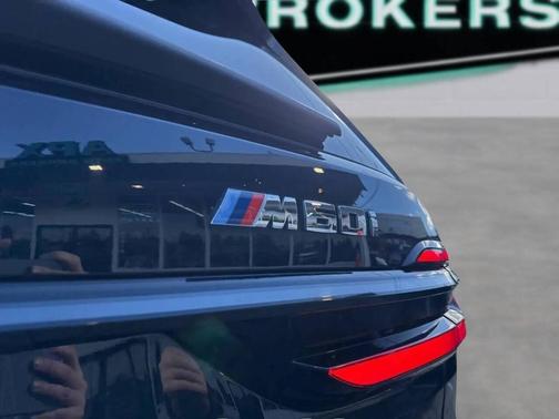 Carbon Black Metallic 2024 BMW X7 M60i