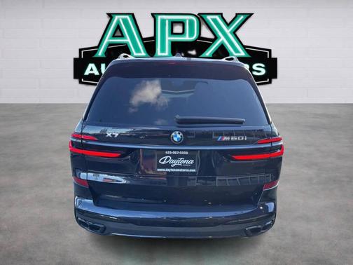 Carbon Black Metallic 2024 BMW X7 M60i