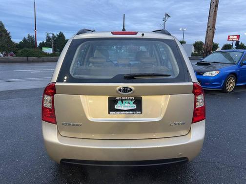 2008 Kia Rondo LX V6