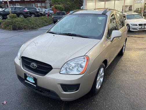 2008 Kia Rondo LX V6
