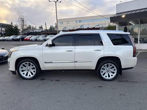 2015 Cadillac Escalade Luxury