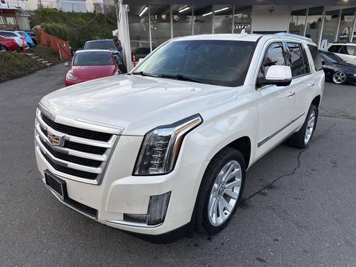 2015 Cadillac Escalade Luxury