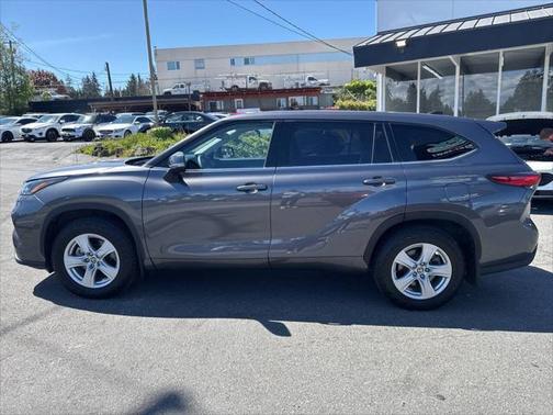 2022 Toyota Highlander L