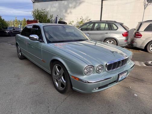 Seafrost 2005 Jaguar XJ Vanden Plas