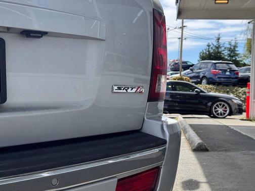 Bright Silver Metallic Clearcoat 2008 Jeep Grand Cherokee SRT8