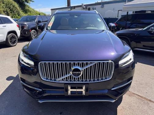 Magic Blue Metallic 2016 Volvo XC90 Hybrid T8 Inscription