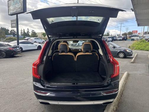 Magic Blue Metallic 2016 Volvo XC90 Hybrid T8 Inscription