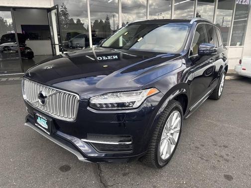 Magic Blue Metallic 2016 Volvo XC90 Hybrid T8 Inscription