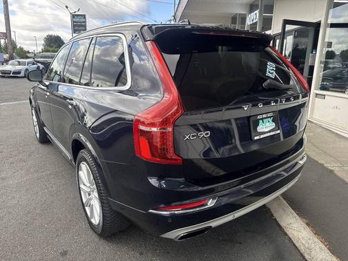 Magic Blue Metallic 2016 Volvo XC90 Hybrid T8 Inscription