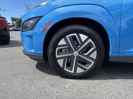 2022 Hyundai KONA EV SEL