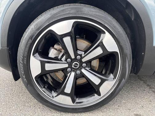 2020 Volvo XC40 T5 Momentum