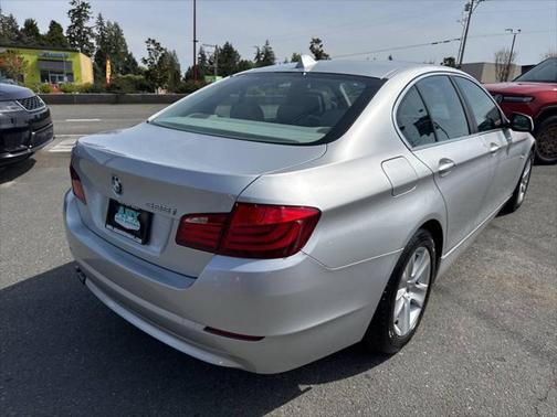 2011 BMW 528 528i