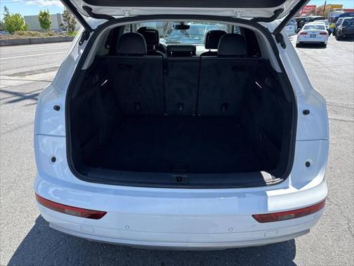 2018 Audi Q5 2.0T Premium Plus