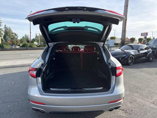 2017 Maserati Levante S