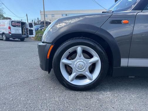 2006 MINI Cooper S Base