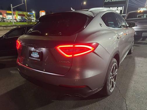 2017 Maserati Levante S