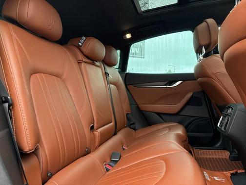 2017 Maserati Levante S