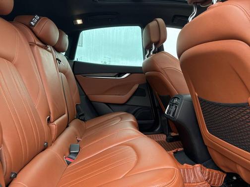 2017 Maserati Levante S