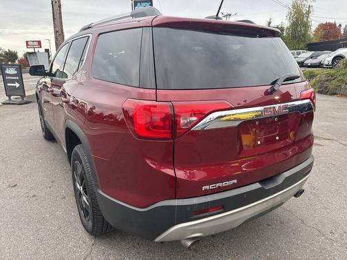 2017 GMC Acadia SLT-1