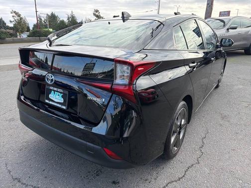 2020 Toyota Prius XLE