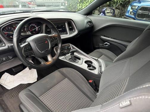 Plum Crazy Pearlcoat 2019 Dodge Challenger SXT