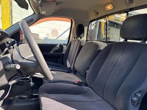 2004 Dodge Ram 1500 SLT
