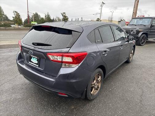 2017 Subaru Impreza 2.0i