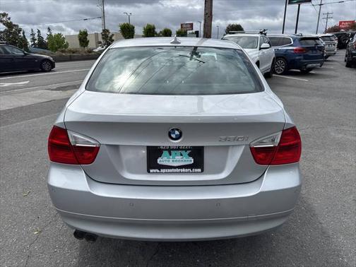 2006 BMW 330 330i 4dr Sedan