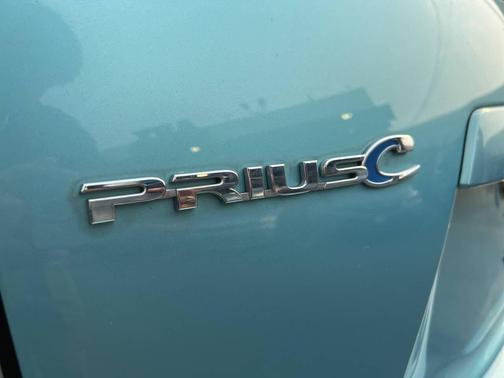 2014 Toyota Prius c Two