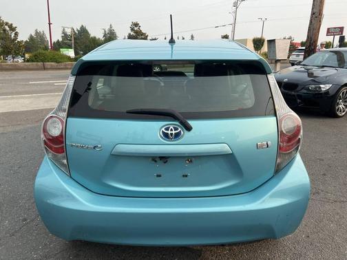 2014 Toyota Prius c Two
