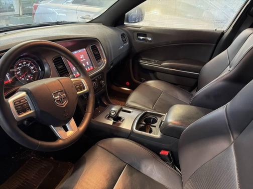 2014 Dodge Charger SXT