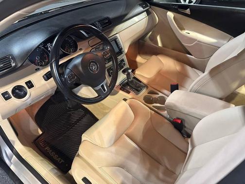 2010 Volkswagen Passat Komfort