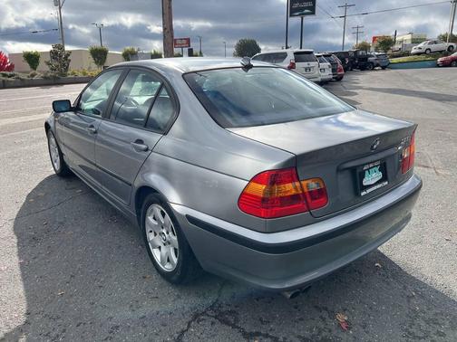2004 BMW 325 325xi AWD 4dr Sedan