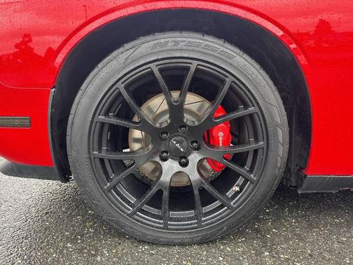 2009 Dodge Challenger SRT8