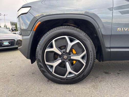 2023 Rivian R1S Adventure