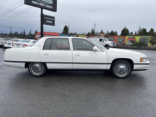 1995 Cadillac DeVille Base