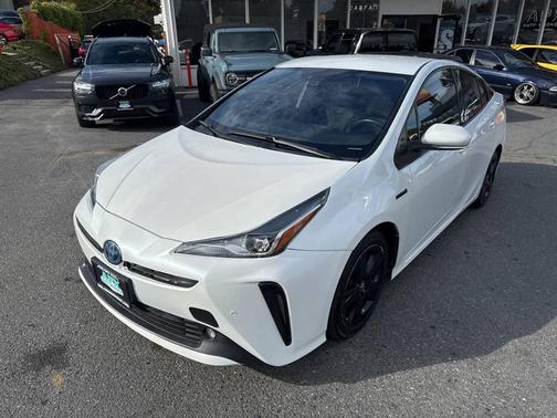 2021 Toyota Prius XLE