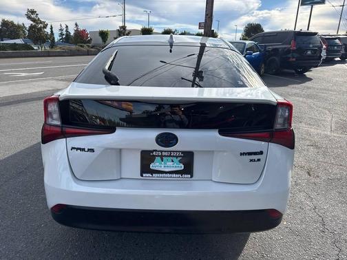 2021 Toyota Prius XLE
