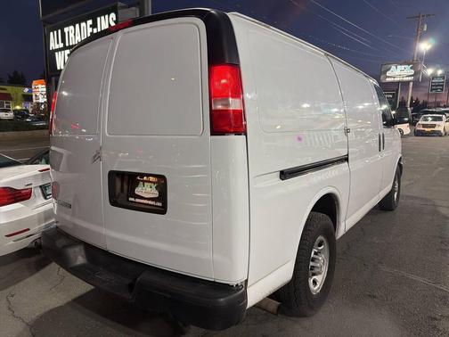 2020 Chevrolet Express 2500 RWD 2500 Regular Wheelbase WT