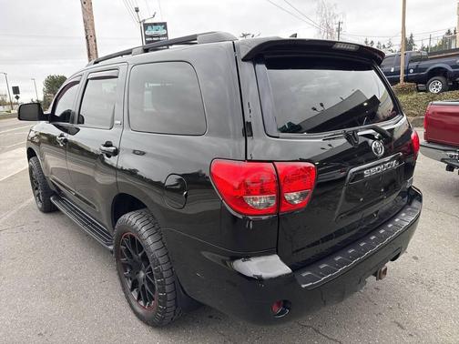 2015 Toyota Sequoia SR5