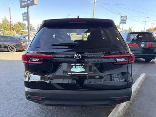 Midnight Black Metallic 2024 Toyota Grand Highlander Limited