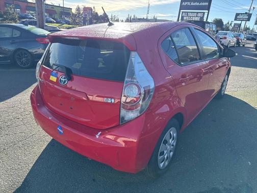 2013 Toyota Prius c One