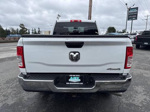 2021 RAM 2500 Tradesman Crew Cab 4x4 6'4' Box