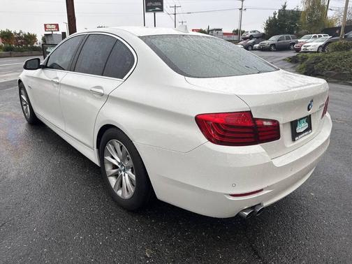 2015 BMW 528 528i 4dr Sedan