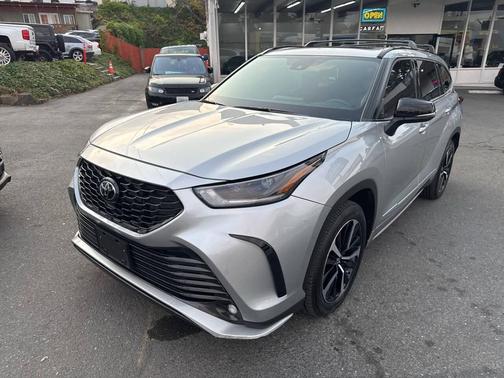 2022 Toyota Highlander XSE